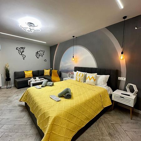 Stay Inn Central Brasov Ap 3 Bagian luar foto