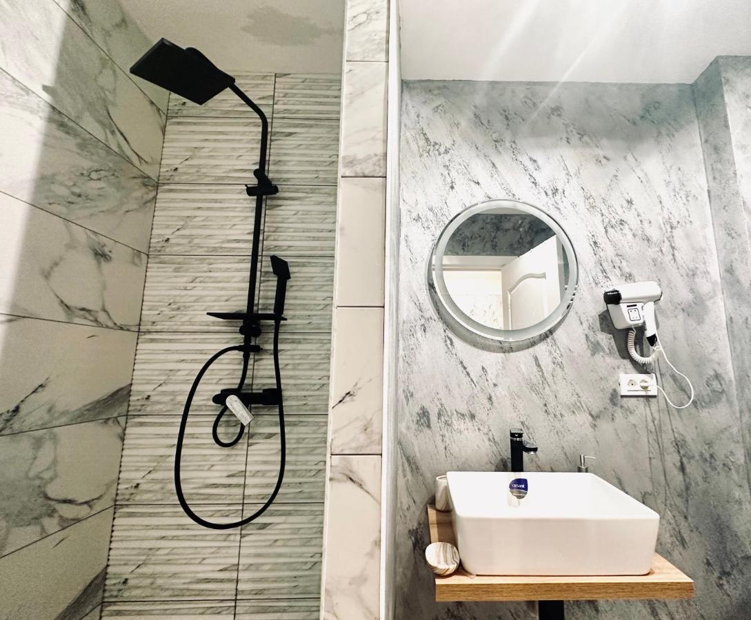 Stay Inn Central Brasov Ap 3 Bagian luar foto