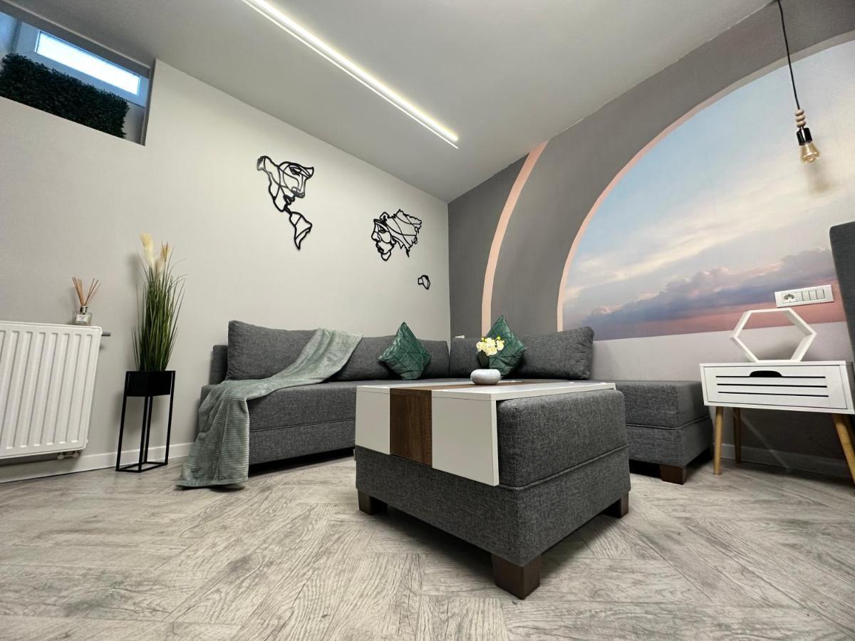 Stay Inn Central Brasov Ap 3 Bagian luar foto