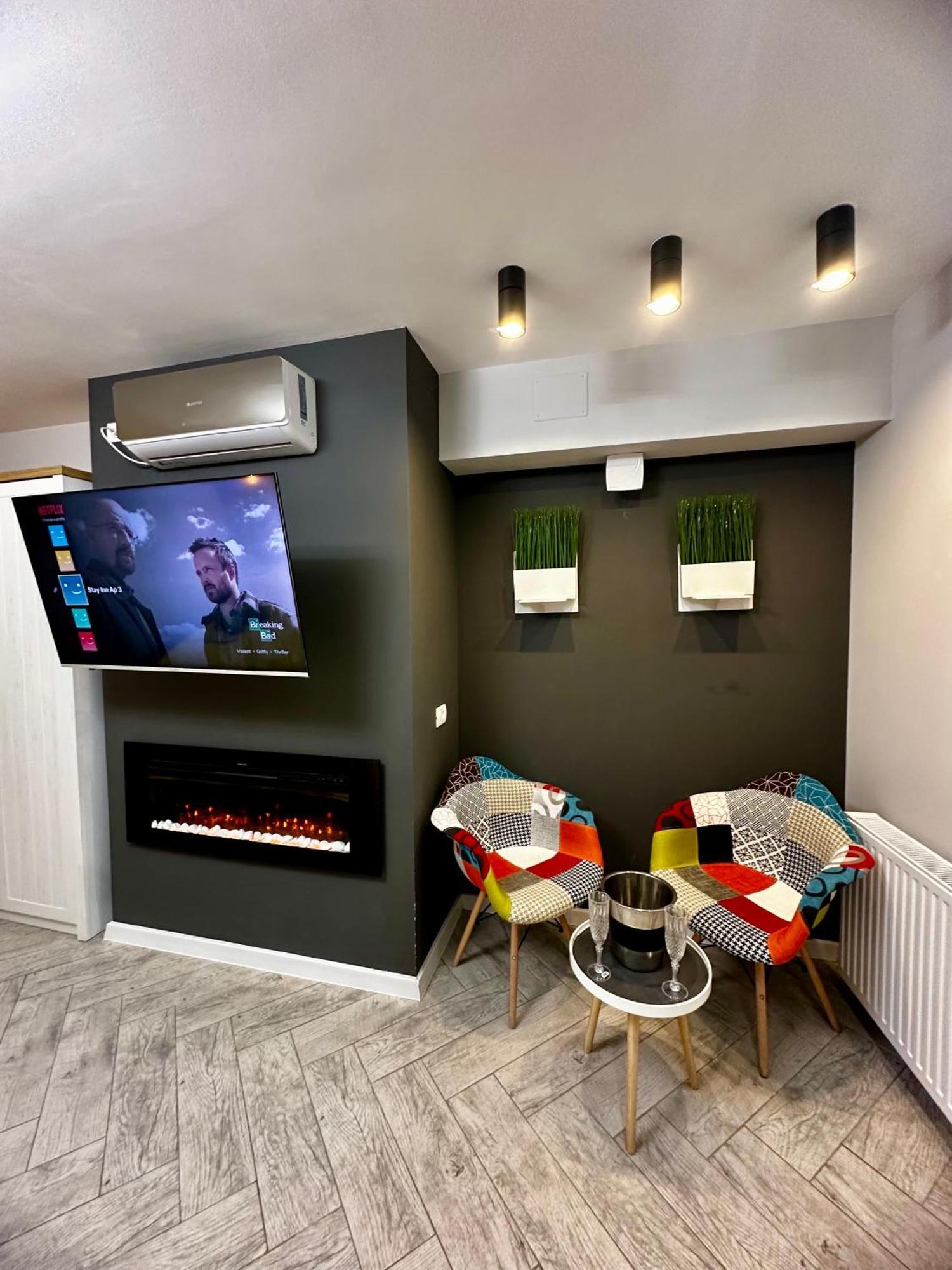 Stay Inn Central Brasov Ap 3 Bagian luar foto